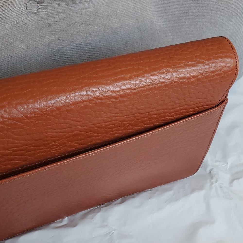 Burberry of London Brown Leather Clutch Bag - Picture 8 of 15